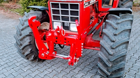 UNIVERSALE FRONTHYDRAULIK KAT 2 FÜR TRAKTOR 1500kg - ROT (RAL 3000)
