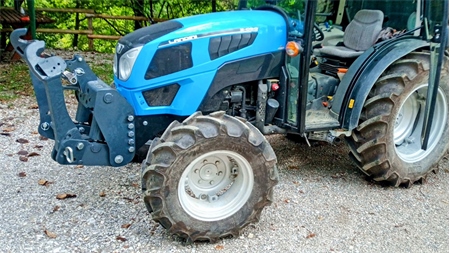UNIVERZÁLIS FRONT HIDRAULIKA CAT. 2 TRAKTORHOZ 1500 KG
